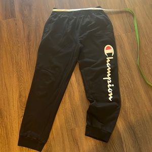 Champion 👖 boys pants L size